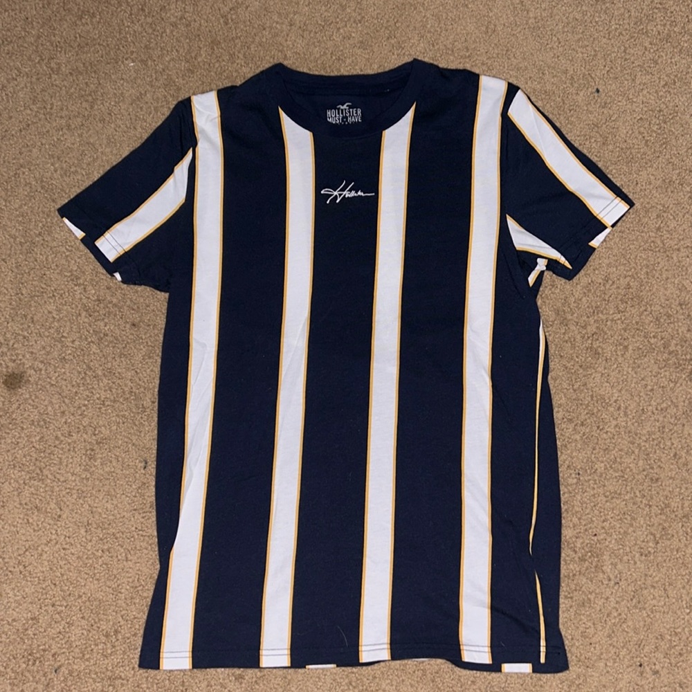 Hollister Tee